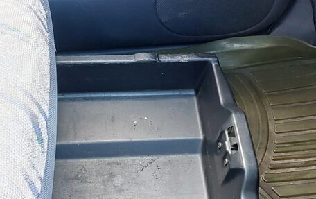 Toyota Land Cruiser Prado 90 рестайлинг, 1999 год, 1 200 000 рублей, 13 фотография