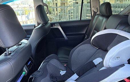 Toyota Land Cruiser Prado 150 рестайлинг 2, 2017 год, 4 520 000 рублей, 8 фотография