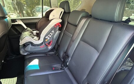Toyota Land Cruiser Prado 150 рестайлинг 2, 2017 год, 4 520 000 рублей, 18 фотография