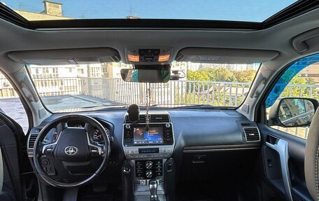 Toyota Land Cruiser Prado 150 рестайлинг 2, 2017 год, 4 520 000 рублей, 17 фотография
