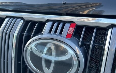 Toyota Land Cruiser Prado 150 рестайлинг 2, 2017 год, 4 520 000 рублей, 21 фотография