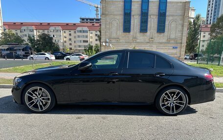 Mercedes-Benz E-Класс, 2019 год, 2 900 000 рублей, 2 фотография