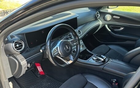 Mercedes-Benz E-Класс, 2019 год, 2 900 000 рублей, 7 фотография