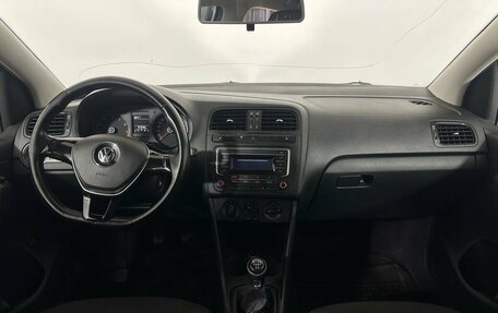 Volkswagen Polo VI (EU Market), 2015 год, 950 000 рублей, 7 фотография