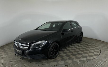 Mercedes-Benz A-Класс, 2013 год, 1 050 000 рублей, 10 фотография