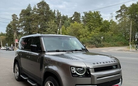Land Rover Defender II, 2021 год, 8 250 000 рублей, 3 фотография