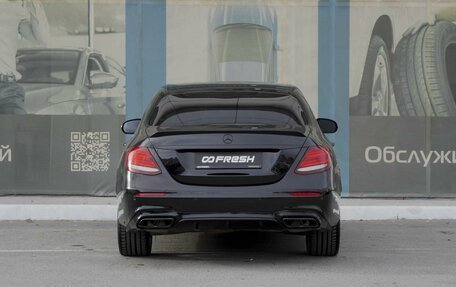 Mercedes-Benz E-Класс, 2018 год, 3 829 000 рублей, 4 фотография