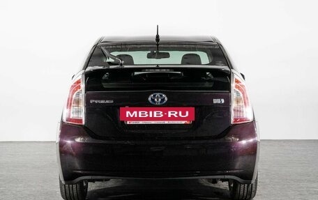 Toyota Prius, 2012 год, 1 270 000 рублей, 4 фотография