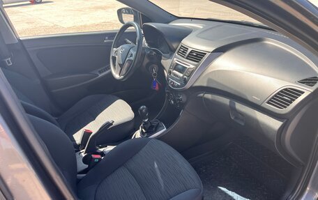Hyundai Solaris II рестайлинг, 2014 год, 730 000 рублей, 10 фотография