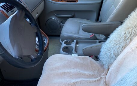 KIA Carnival III, 2005 год, 800 000 рублей, 11 фотография