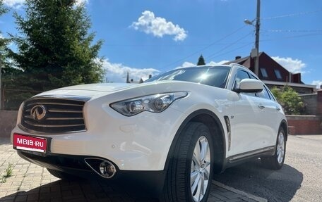Infiniti QX70, 2014 год, 2 450 000 рублей, 1 фотография