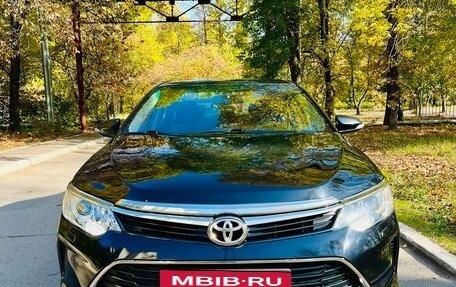 Toyota Camry, 2017 год, 2 150 000 рублей, 3 фотография