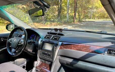 Toyota Camry, 2017 год, 2 150 000 рублей, 15 фотография