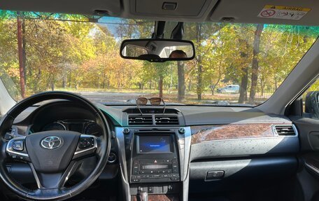 Toyota Camry, 2017 год, 2 150 000 рублей, 14 фотография