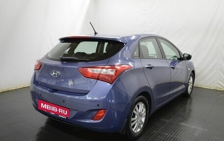 Hyundai i30 II рестайлинг, 2013 год, 826 000 рублей, 5 фотография