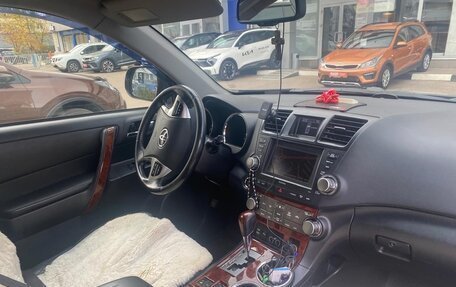 Toyota Highlander III, 2012 год, 1 700 000 рублей, 4 фотография