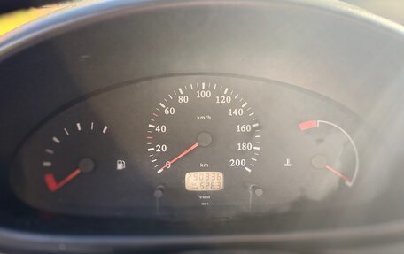 Nissan Micra II, 1999 год, 350 000 рублей, 7 фотография