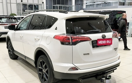 Toyota RAV4, 2019 год, 2 990 000 рублей, 8 фотография