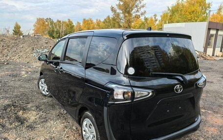 Toyota Sienta II, 2021 год, 1 365 000 рублей, 6 фотография