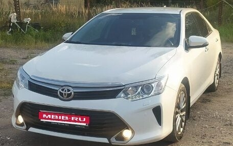 Toyota Camry, 2016 год, 2 400 000 рублей, 6 фотография