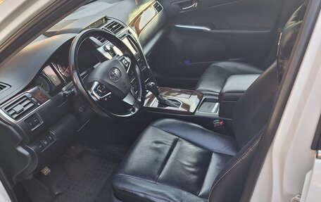 Toyota Camry, 2016 год, 2 400 000 рублей, 15 фотография