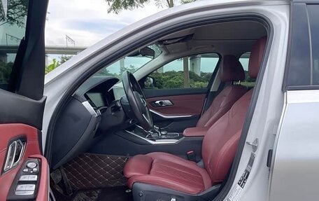 BMW 3 серия, 2022 год, 2 702 500 рублей, 8 фотография