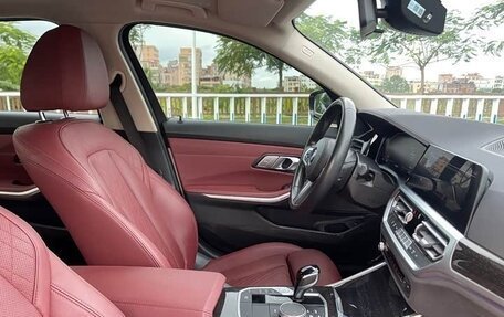 BMW 3 серия, 2022 год, 2 702 500 рублей, 11 фотография