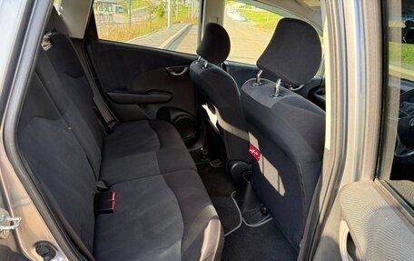 Honda Fit III, 2009 год, 850 000 рублей, 8 фотография