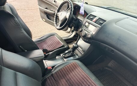 Honda Accord VII рестайлинг, 2004 год, 830 000 рублей, 9 фотография