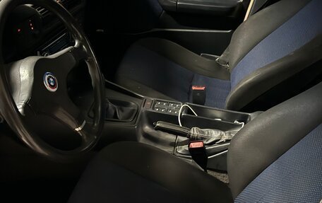 BMW 5 серия, 1991 год, 330 000 рублей, 19 фотография