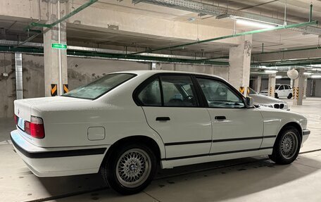 BMW 5 серия, 1991 год, 330 000 рублей, 24 фотография