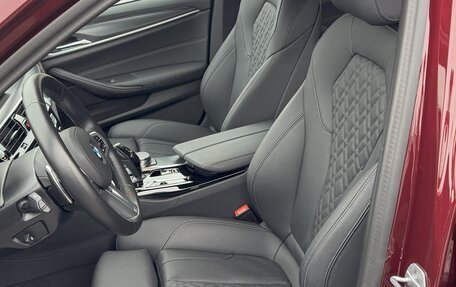 BMW 5 серия, 2023 год, 7 035 000 рублей, 13 фотография