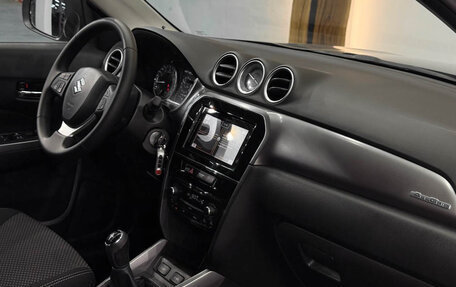 Suzuki Vitara II рестайлинг, 2019 год, 1 900 000 рублей, 14 фотография