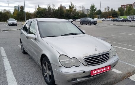 Mercedes-Benz C-Класс, 2000 год, 385 000 рублей, 1 фотография