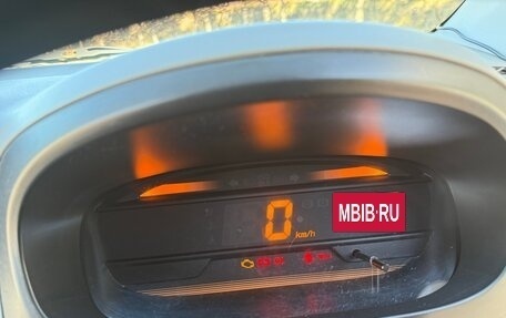 Daihatsu Mira e:S I рестайлинг, 2016 год, 650 000 рублей, 12 фотография