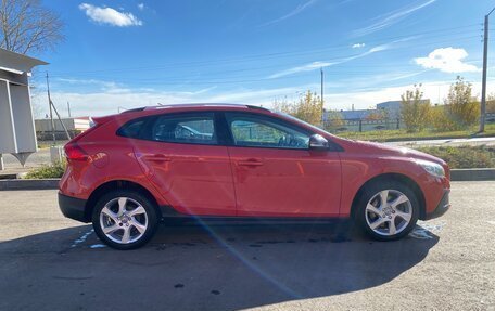 Volvo V40 Cross Country I, 2016 год, 1 750 000 рублей, 4 фотография