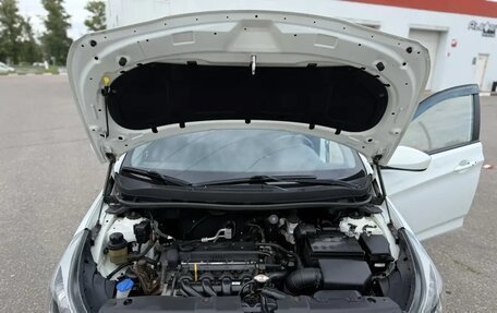 Hyundai Solaris II рестайлинг, 2014 год, 999 000 рублей, 6 фотография