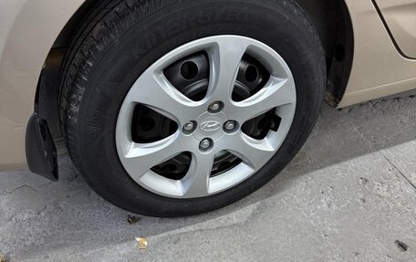 Hyundai Solaris II рестайлинг, 2013 год, 970 000 рублей, 13 фотография
