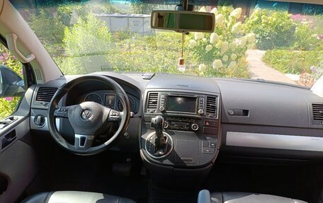 Volkswagen Multivan T5, 2012 год, 2 100 000 рублей, 14 фотография
