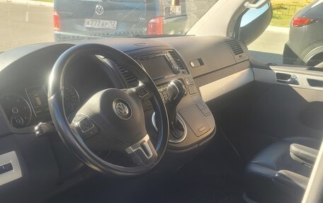 Volkswagen Multivan T5, 2012 год, 2 100 000 рублей, 28 фотография