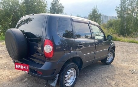 Chevrolet Niva I рестайлинг, 2017 год, 640 000 рублей, 8 фотография