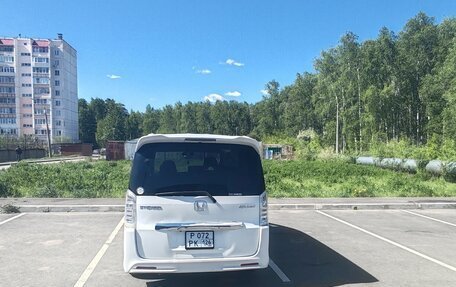 Honda Stepwgn IV, 2013 год, 1 600 000 рублей, 8 фотография