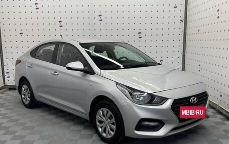 Hyundai Solaris II рестайлинг, 2018 год, 825 000 рублей, 4 фотография