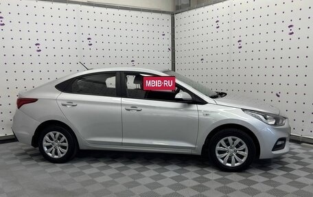 Hyundai Solaris II рестайлинг, 2018 год, 825 000 рублей, 9 фотография