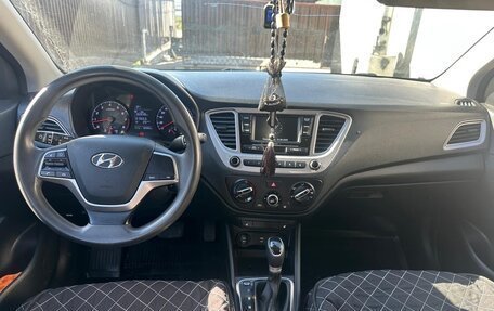 Hyundai Solaris II рестайлинг, 2021 год, 1 650 000 рублей, 6 фотография