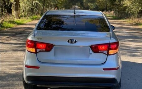 KIA Rio III рестайлинг, 2016 год, 600 000 рублей, 7 фотография