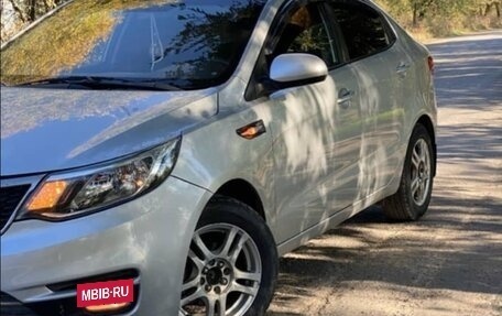 KIA Rio III рестайлинг, 2016 год, 600 000 рублей, 2 фотография