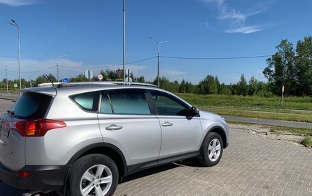 Toyota RAV4, 2013 год, 2 200 000 рублей, 3 фотография