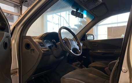 Hyundai Tucson III, 2005 год, 310 000 рублей, 20 фотография