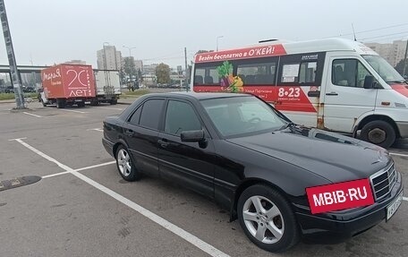 Mercedes-Benz C-Класс, 1996 год, 235 000 рублей, 2 фотография